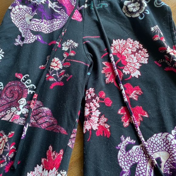 Pyjama set XS - Picture 3 of 3